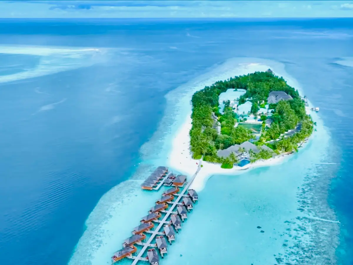 ari-atoll-island-maldives