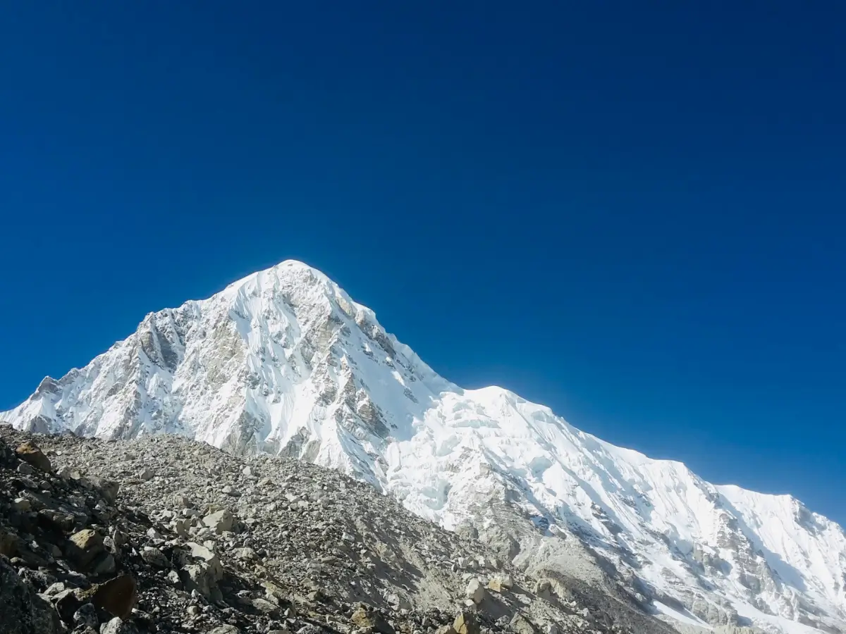 beautiful-views-from-kala-patthar.webp