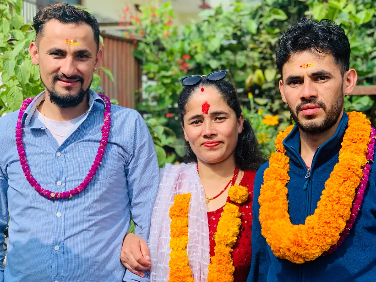 siblings-celebrating-tihar-festival